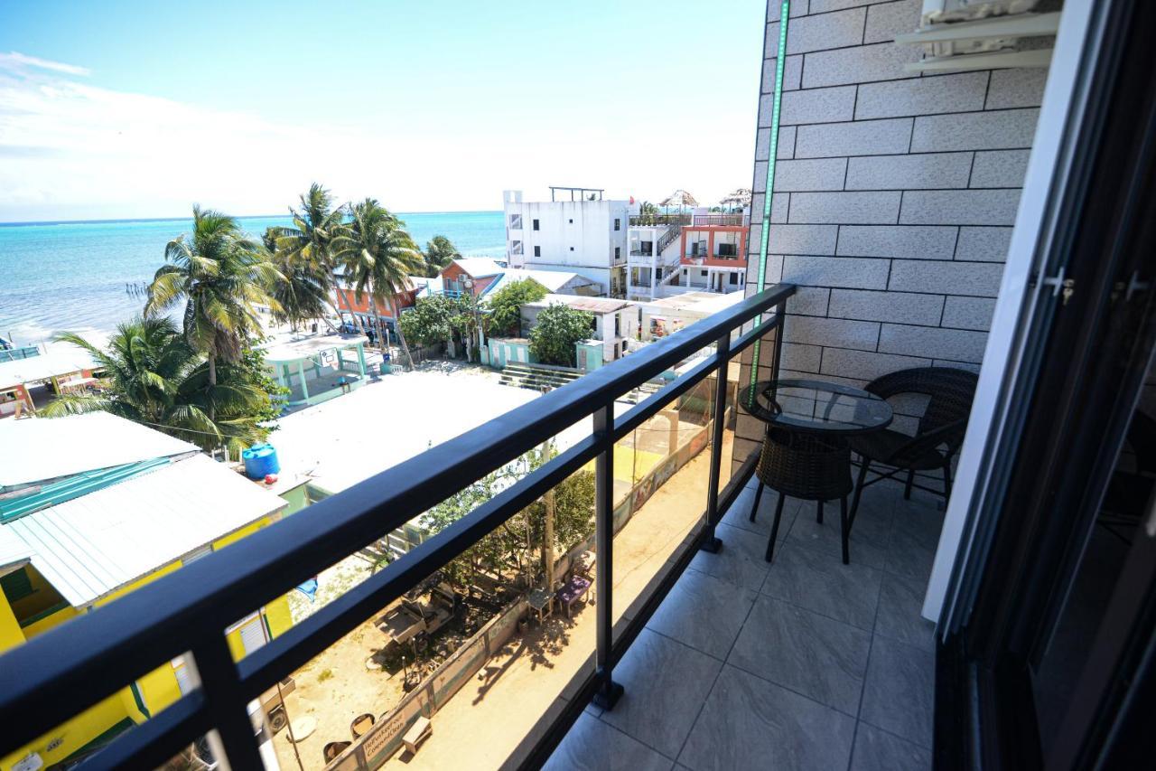 The Caye Hotel Caye Caulker Exterior photo